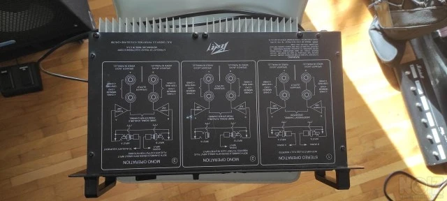 PEAVEY M-2600 600 W