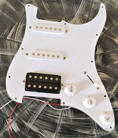 Strat Loaded Pickguard καινούριο, αχρησι
