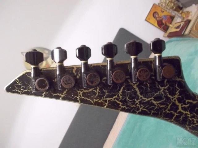 vester consert series with maxon v2 pick