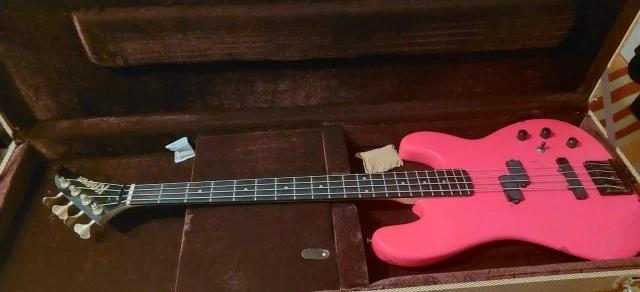 KRAMER BASS 710 P/J 1988