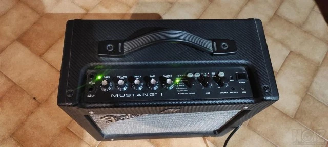 Fender Mustang 1 v.2 - Άριστη Κατάσταση 