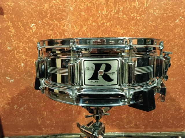 Rogers Dynasonic 14x5 ( Big R Badge )