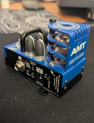 AMT BRICKS A-BASS
