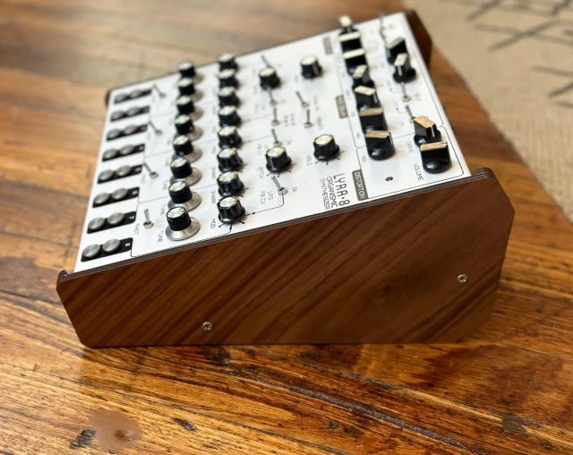 Soma Lyra 8