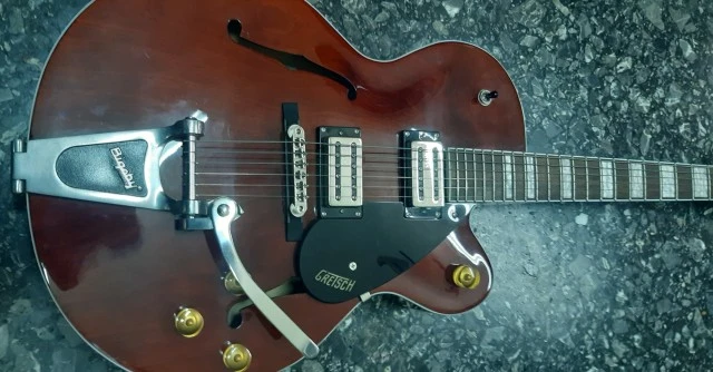 GRETSCH G2420T