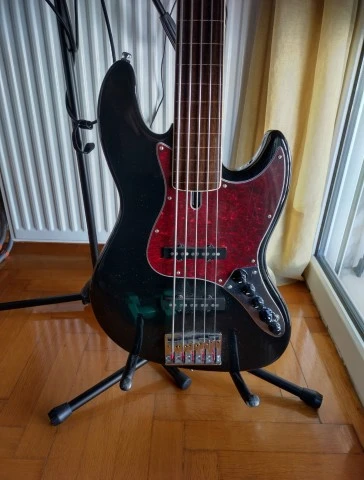 Sire V7 5χορδο άταστο