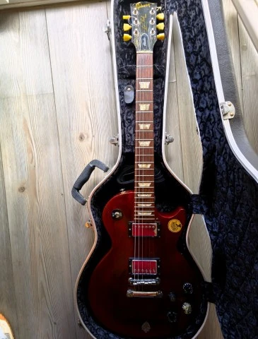 Gibson Les Paul Studio '96 wine red 