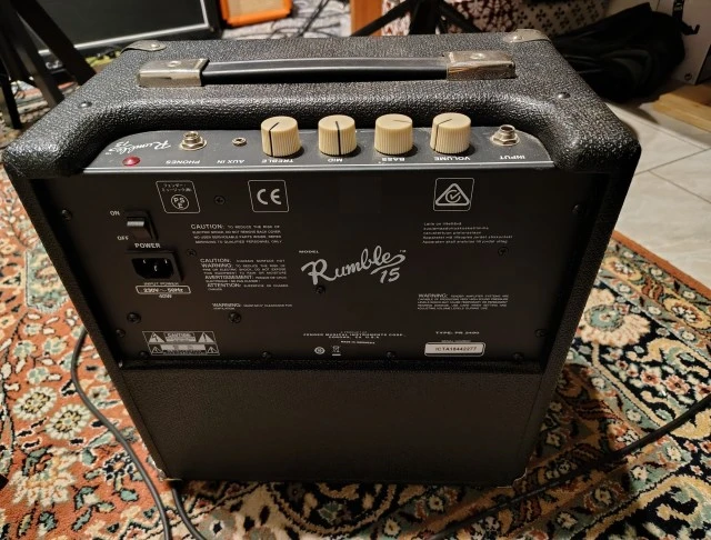 Fender Rumble 15 Combo ενισχυτής μπάσου