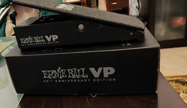 ERNIE BALL VP 40TH ANNIVERSARY