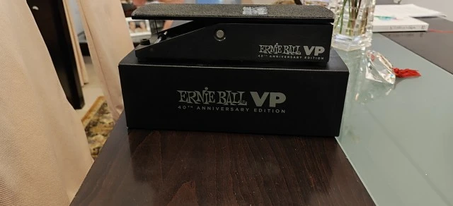 ERNIE BALL VP 40TH ANNIVERSARY