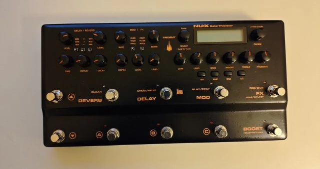 NUX Trident