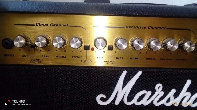 MARSHALL MG 100DFX (ενισχυτής κιθάρας 100 watt)+ πετάλι