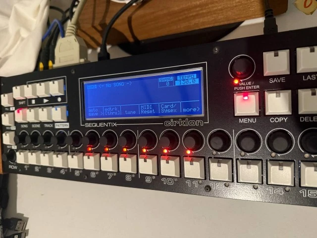 Sequentix Cirklon V1 Sequencer + Rackmou