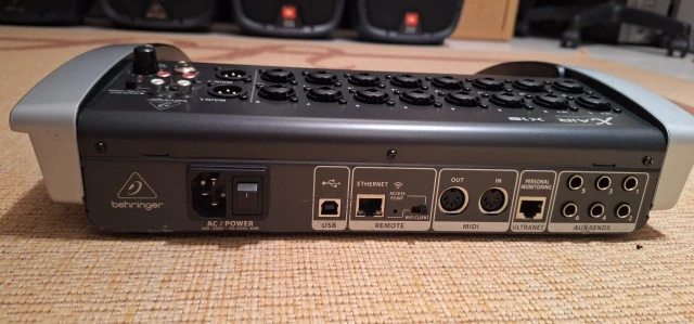 Κονσόλες Behringer X AIR 12 &amp;  Behri