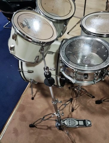 Drum set