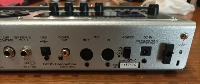 BOSS GT-10