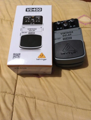 BEHRINGER VD400