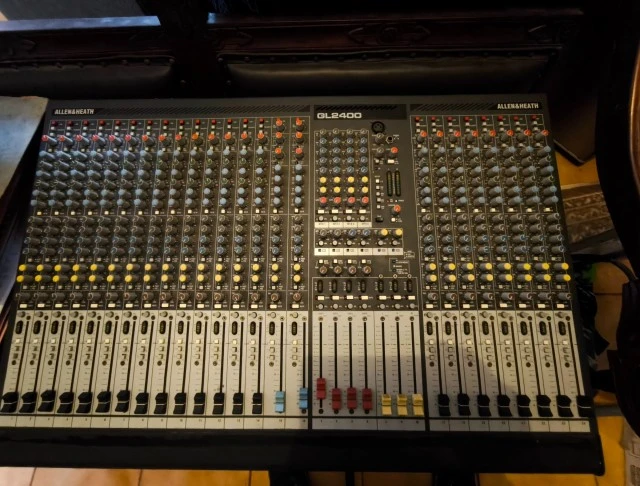 Allen&amp;Heath GL2400