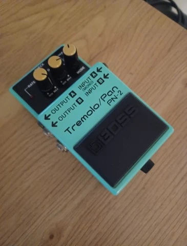BOSS TREMOLO/PAN PN-2 SILVER LABEL