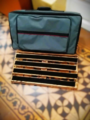 PEDALBOARD WOOD CUSTOM 80cm x 40cm +ΘΗΚΗ