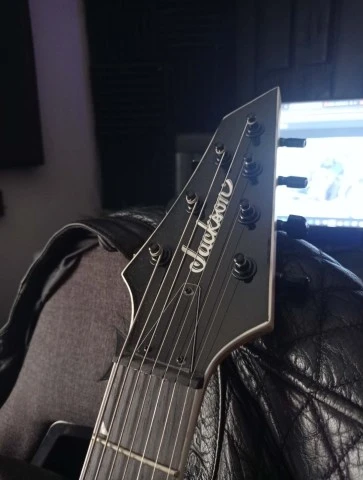 Jackson JS22 7 string guitar brand new.