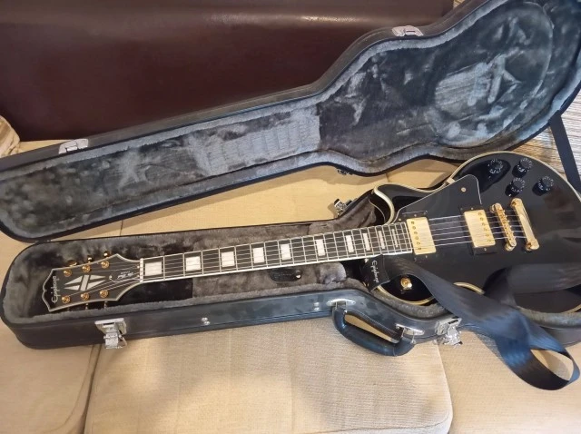 EPIPHONE CUSTOM BLACK BEAUTY 2022+σκληρη