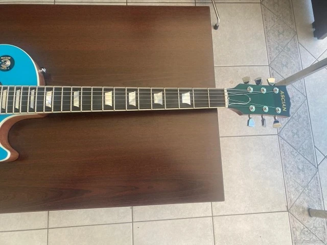 ΧΕΙΡΟΠΟΙΗΤΗ LES PAUL VAGABOND