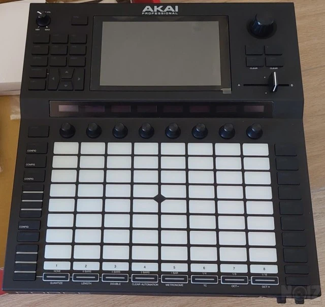 AKAI FORCE MIDI CONTROLER - καινούργιο!