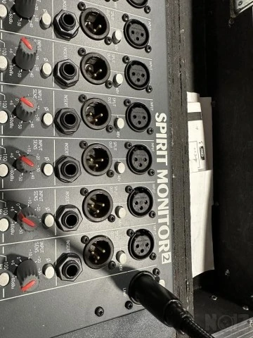 SOUNDCRAFT SPIRIT 40CH MONITOR MKII