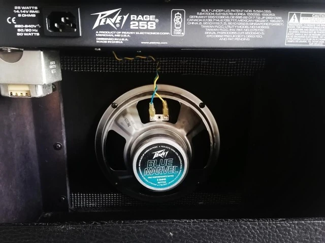 PEAVEY RAGE 258 ΕΝΙΣΧΥΤΉΣ ΚΙΘΆΡΑΣ