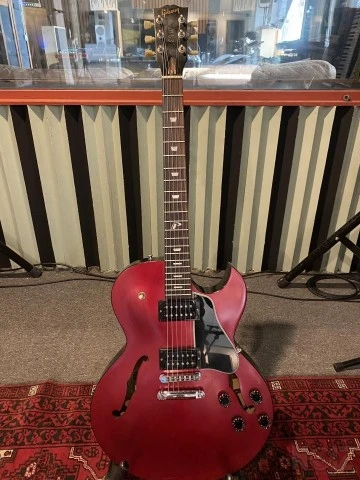 Gibson ES 137 2002