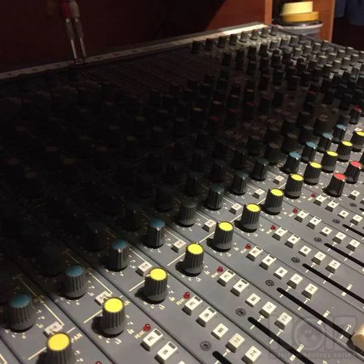soundcraft delta 24/4 κονσολα