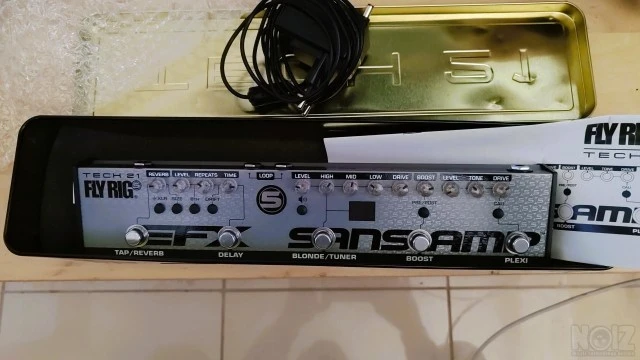 Tech21 Sansamp FlyRig5 V2