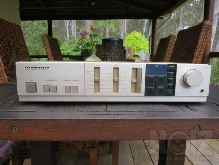 ΟΛΟΚΛΗΡΩΜΕΝΟΣ  ΕΝΙΣΧΥΤΗΣ  MARANTZ  PM - 