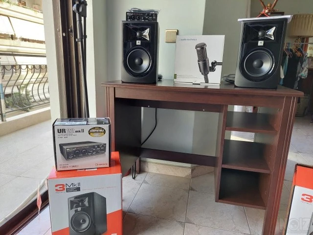 ΗΧΕΙΑ JBL ΚΑΙ ΚΑΡΤΑ UR22