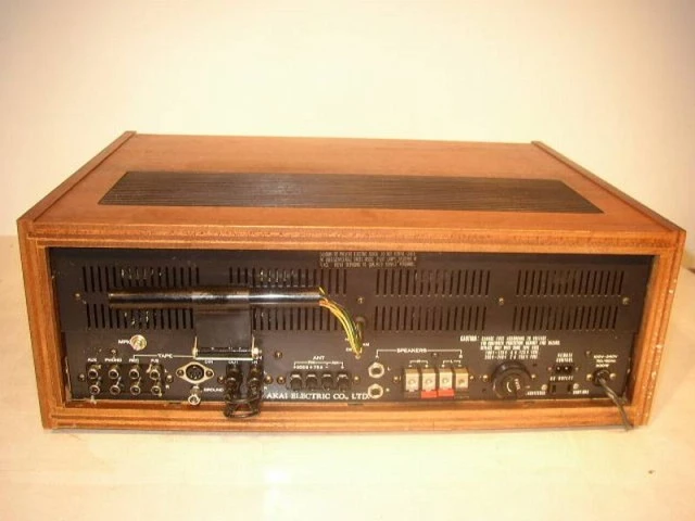 VINTAGE ΡΑΔΙΟΕΝΙΣΧΥΤΗΣ AKAI AA - 8500