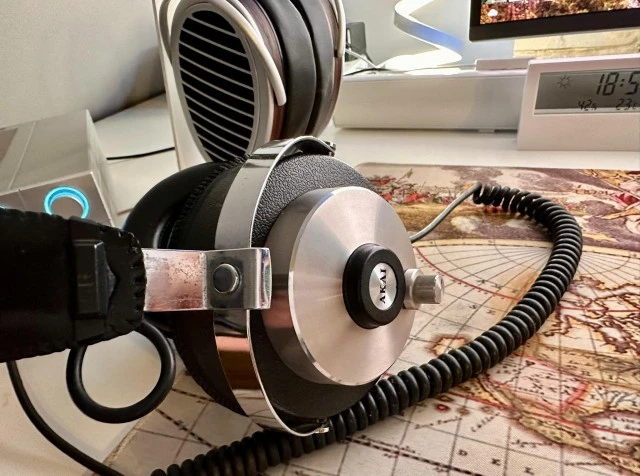 HI - FI  ΑΚΟΥΣΤΙΚΑ   AKAI   ASE - 30