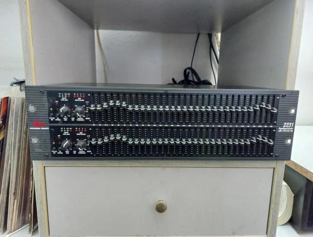 dbx 2231
