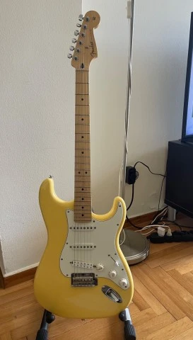 Fender Stratocaster 75th Anniversary  ανταλλαγή
