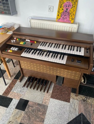 Yamaha Electone A-55