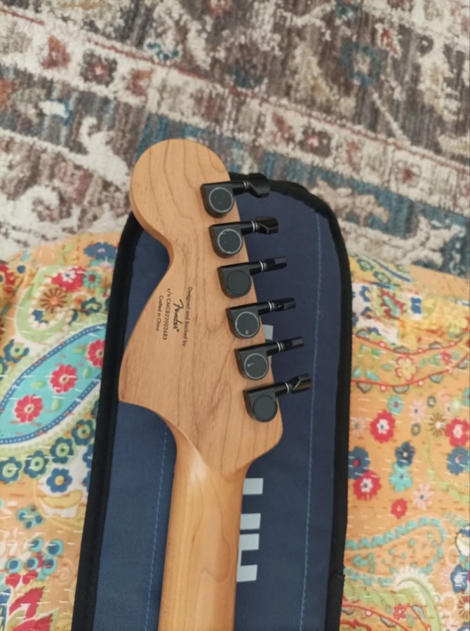Squier contemporary stratocaster