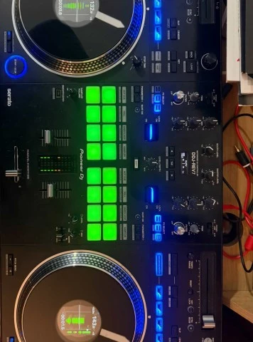 Pioneer DDJ REV7 Dj Controller