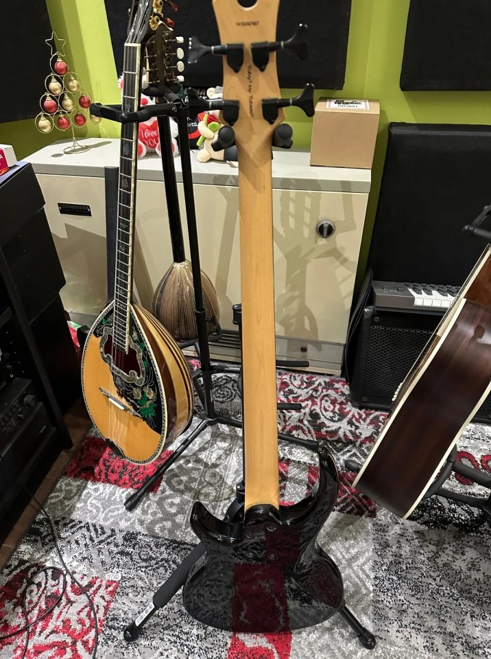 Toby by Tobias Epiphone