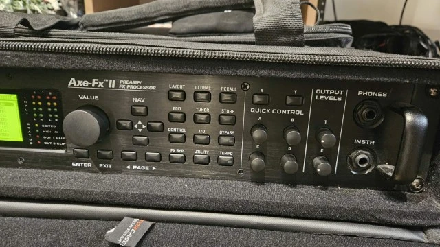 FRACTAL AXE-FX 2 + MFC-101 CONTROLLER