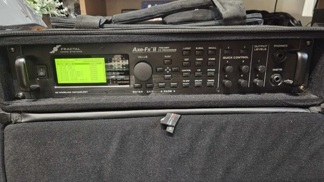 FRACTAL AXE-FX 2 + MFC-101 CONTROLLER