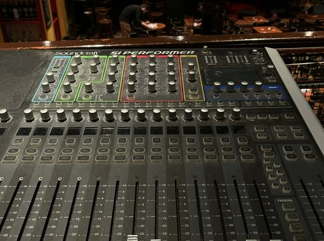 Soundcraft Si Perfomer 3 &amp; Mini 32i 