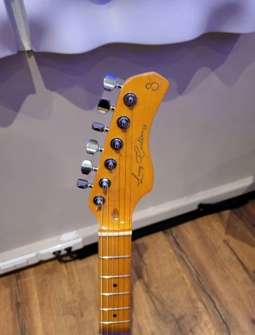 Sire Larry Carlton S7 WH New Gen