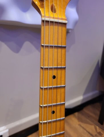 Sire Larry Carlton S7 WH New Gen