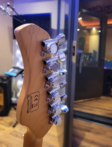 Sire Larry Carlton S7 WH New Gen