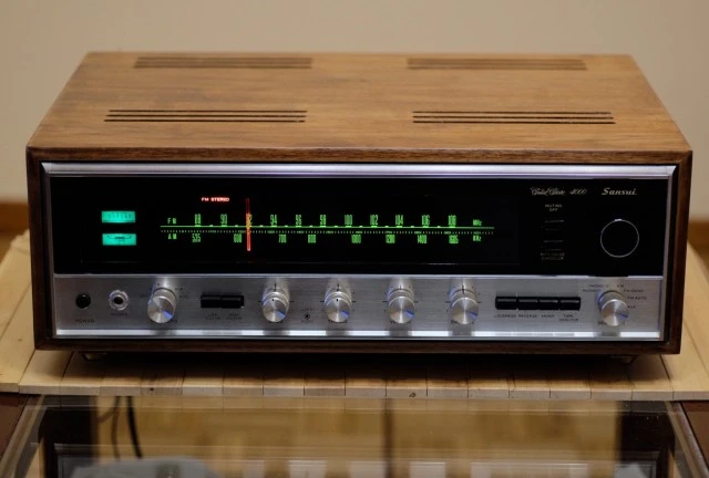 VINTAGE ΡΑΔΙΟΕΝΙΣΧΥΤΗΣ SANSUI 4000 SOLID